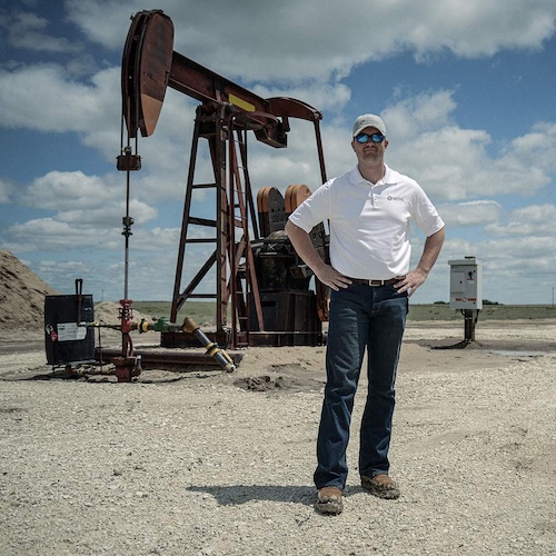 ironhorse_gritty_wperson_web-1